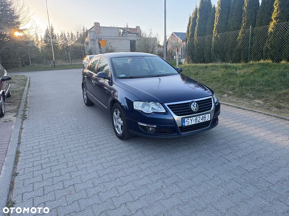 Volkswagen Passat 1.9 TDI Individual - 1