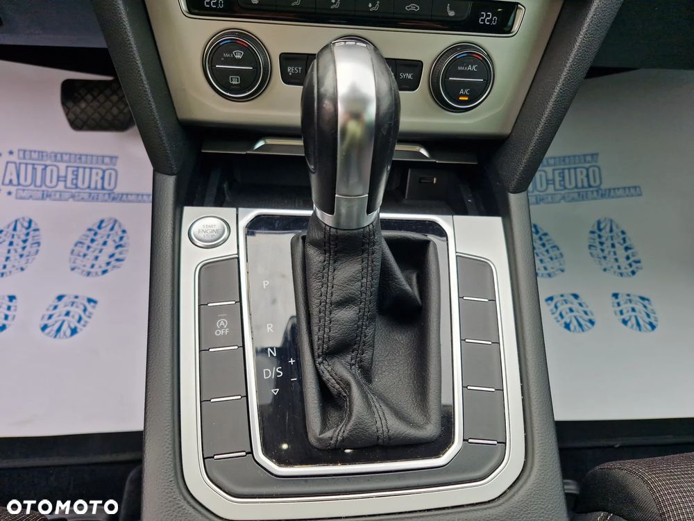 Volkswagen Passat 2.0 TDI BMT Highline DSG7 - 30