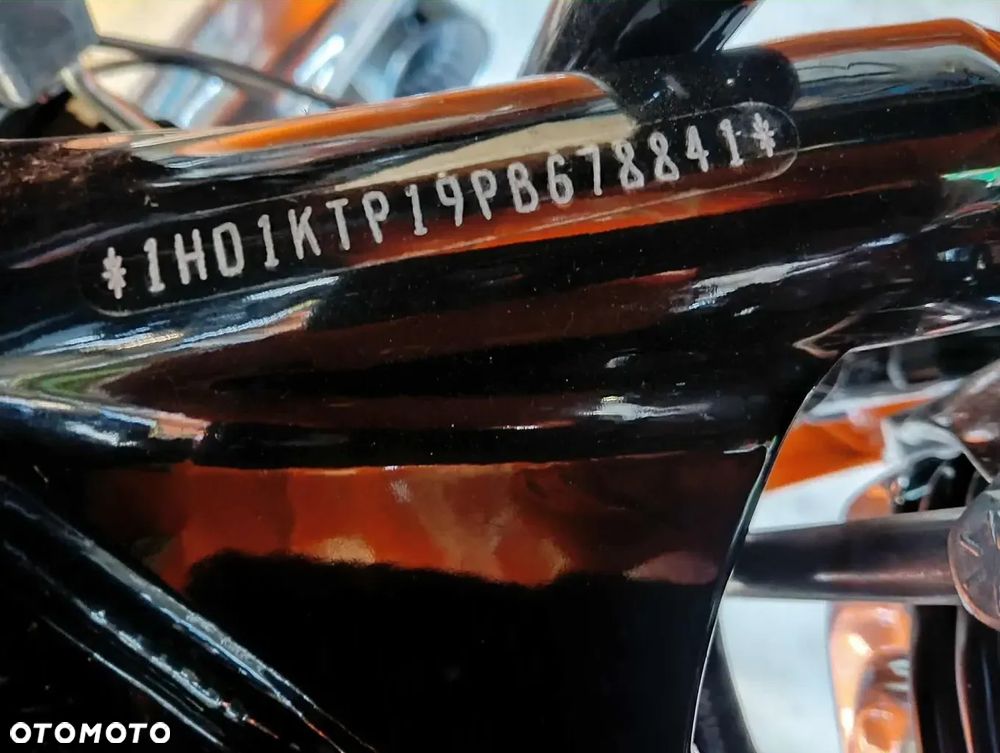 Harley-Davidson Touring Road Glide - 10