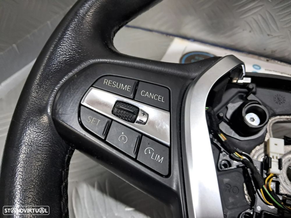 Volante BMW Serie 3 G20 G21 2019-2024 - 3