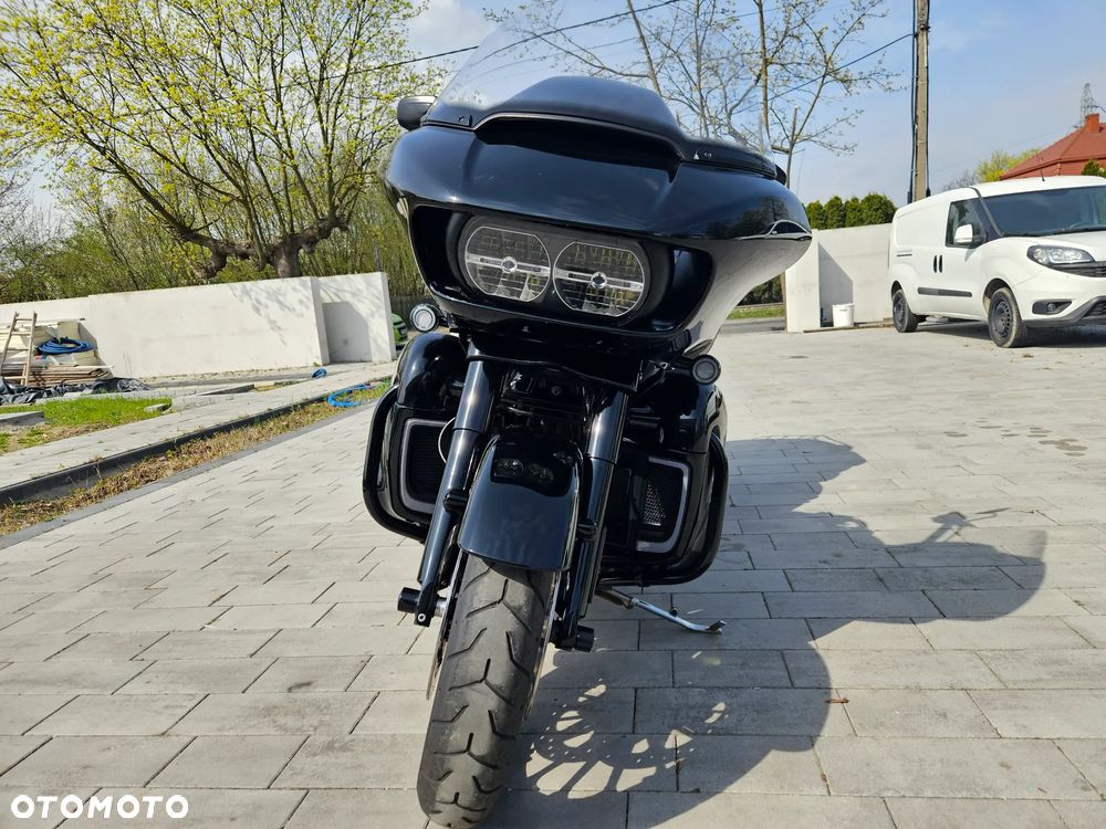 Harley-Davidson Touring Road Glide - 14