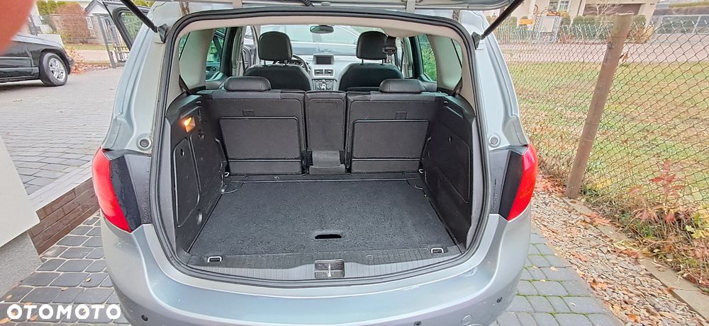 Opel Meriva - 10