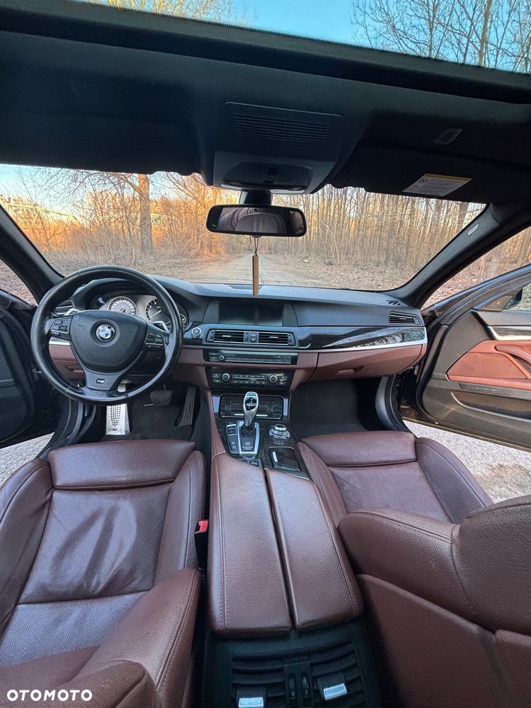 BMW Seria 5 535i xDrive - 17