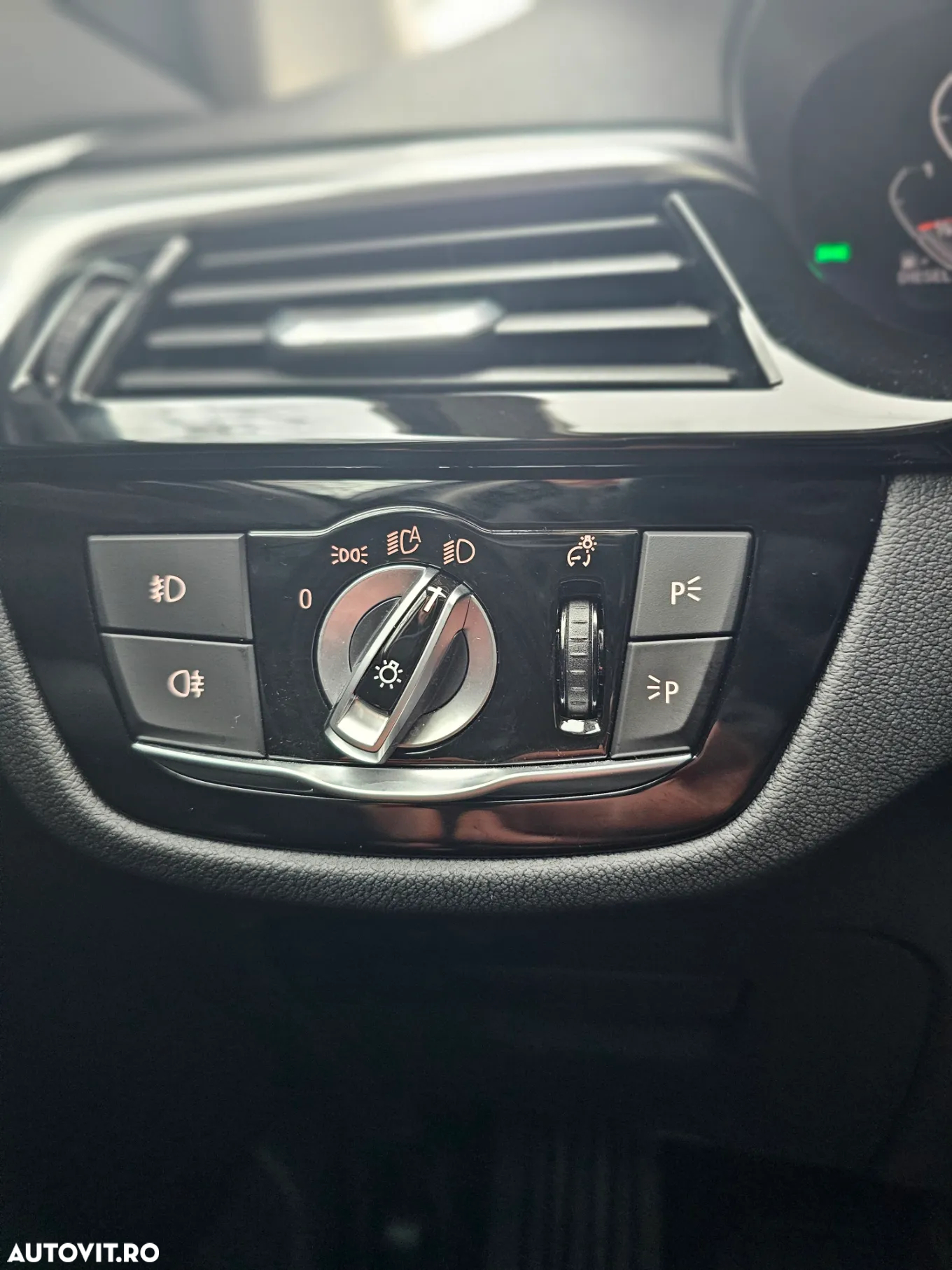 BMW Seria 5 520d xDrive AT MHEV - 9