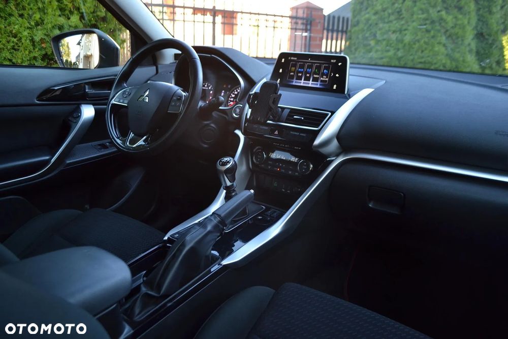 Mitsubishi Eclipse Cross 1.5 T Intense - 27