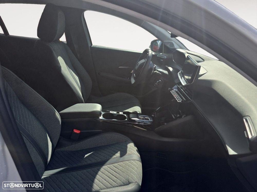 Peugeot 208 1.2 Hybrid Allure e-DCS6 - 15