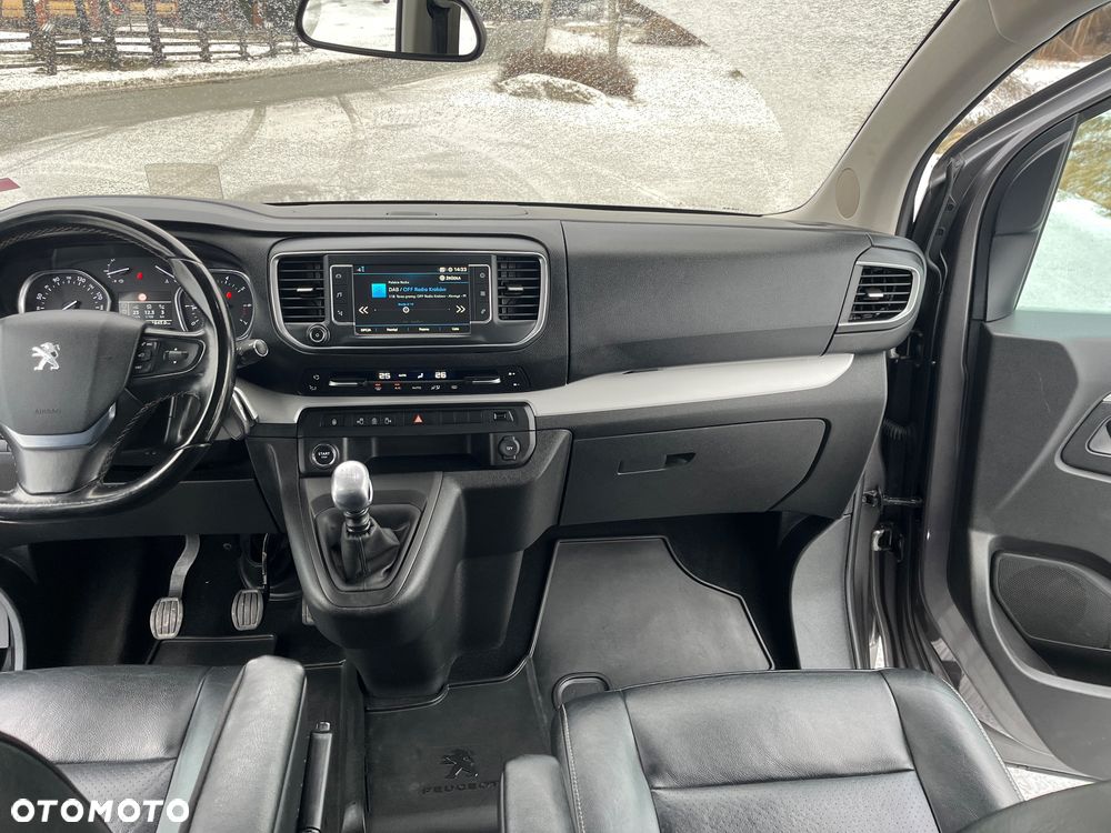 Peugeot Traveller 2.0 BlueHDi Long Business Vip - 23