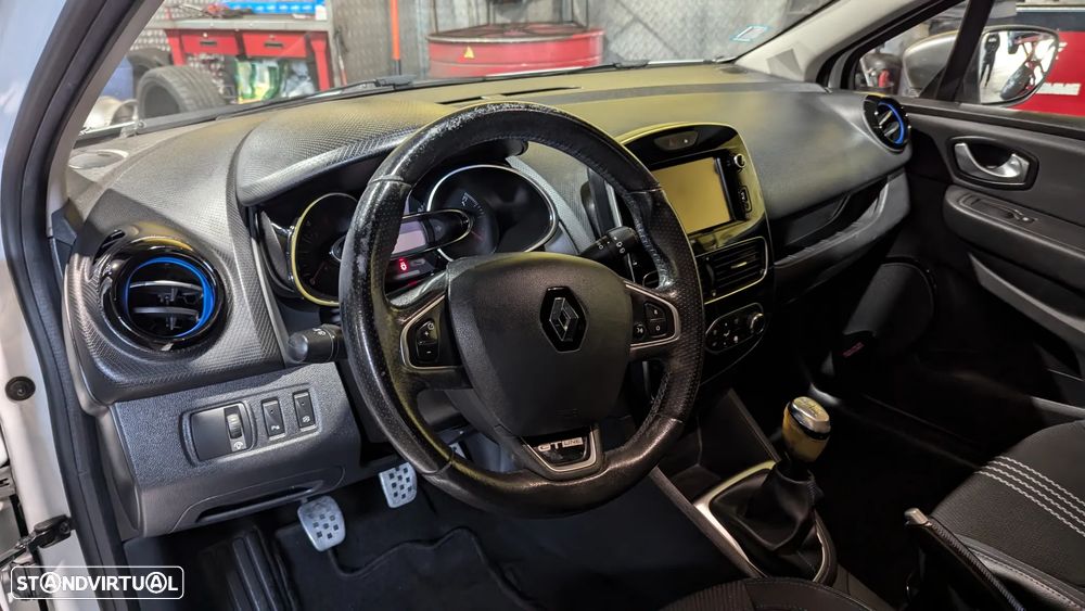 Renault Clio Sport Tourer 1.5 dCi GT Line - 14