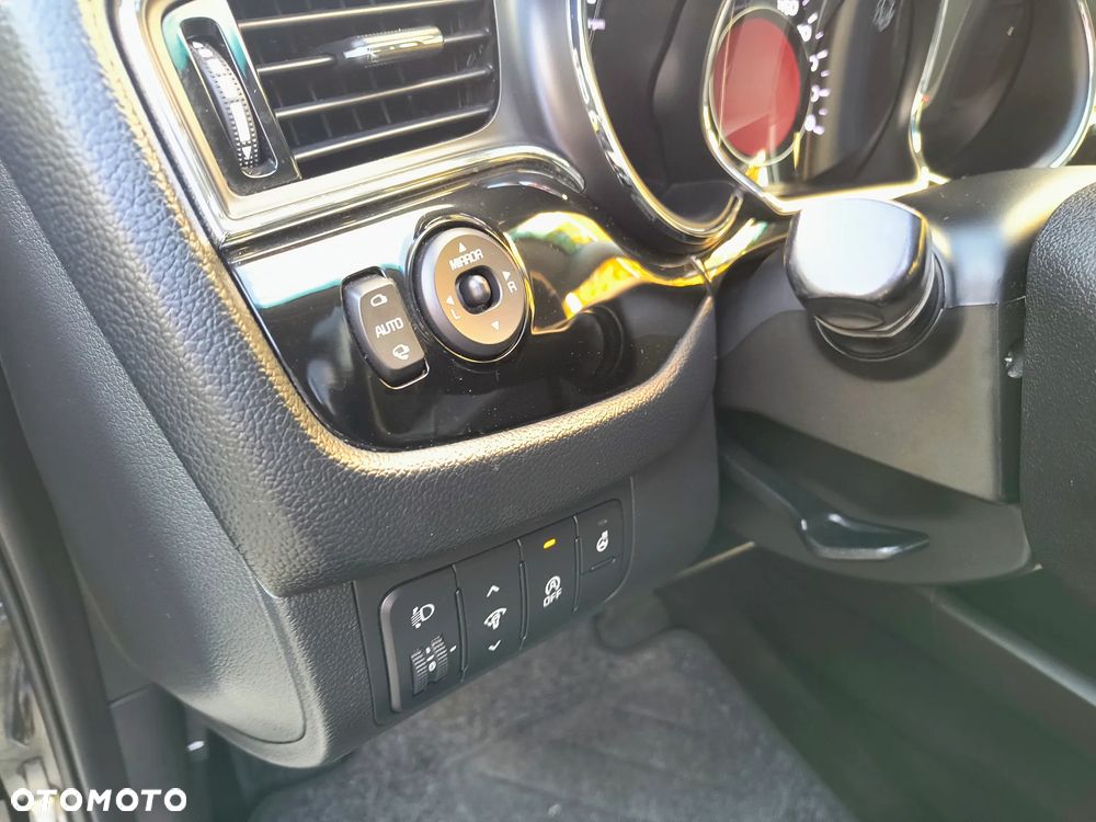 Kia Ceed 1.6 CRDi 136 ISG Platinum Edition - 33