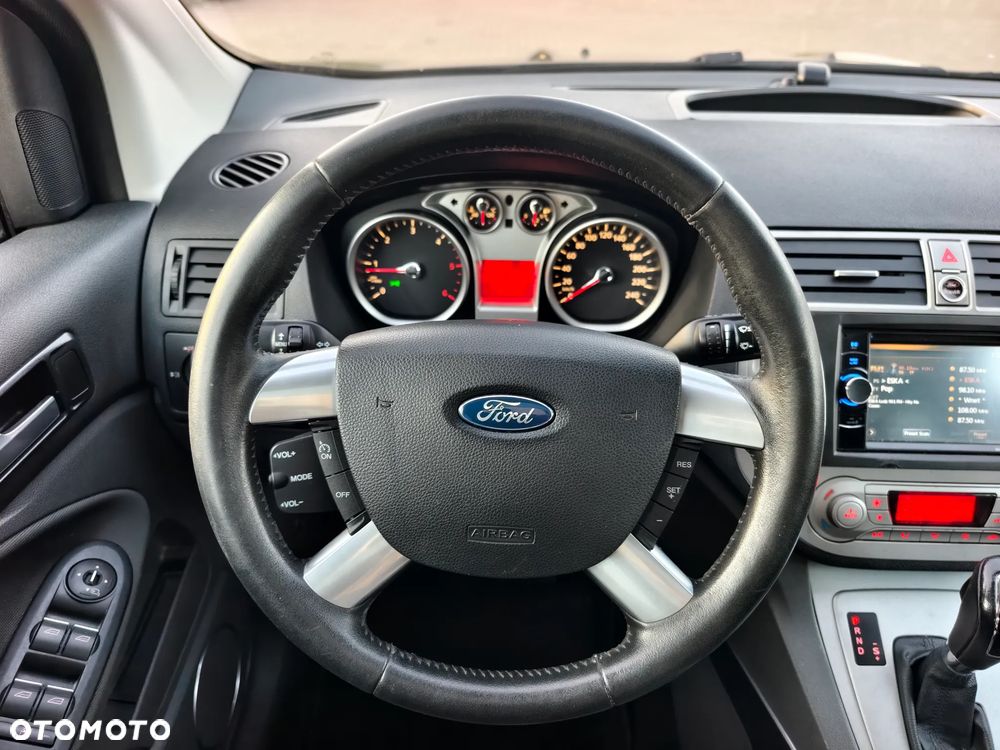 Ford Kuga 2.0 TDCi 4x4 Titanium - 14