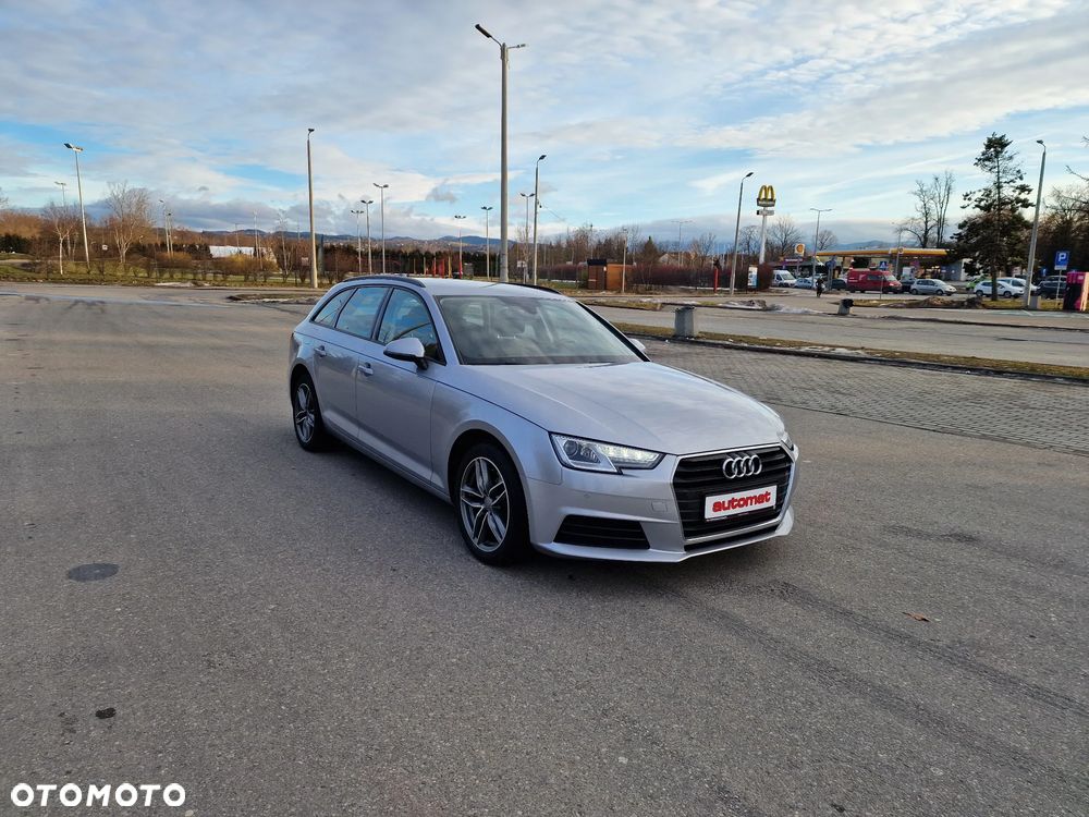 Audi A4 Avant 2.0 TDI S tronic - 1