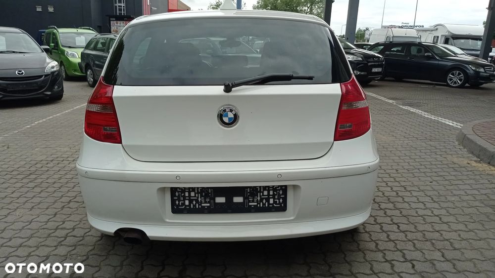 BMW Seria 1 116i - 17