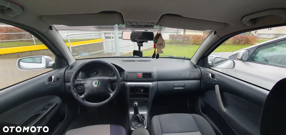 Skoda Octavia 1.6 Rider - 12