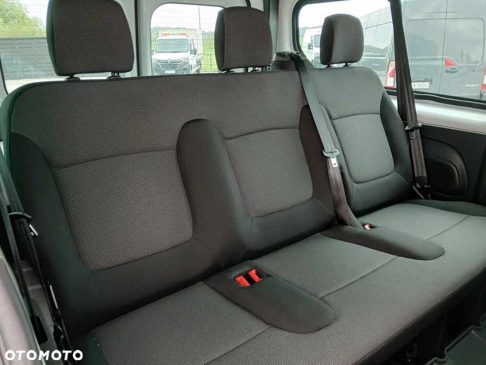 Renault Trafic 2.0 dCi - 10