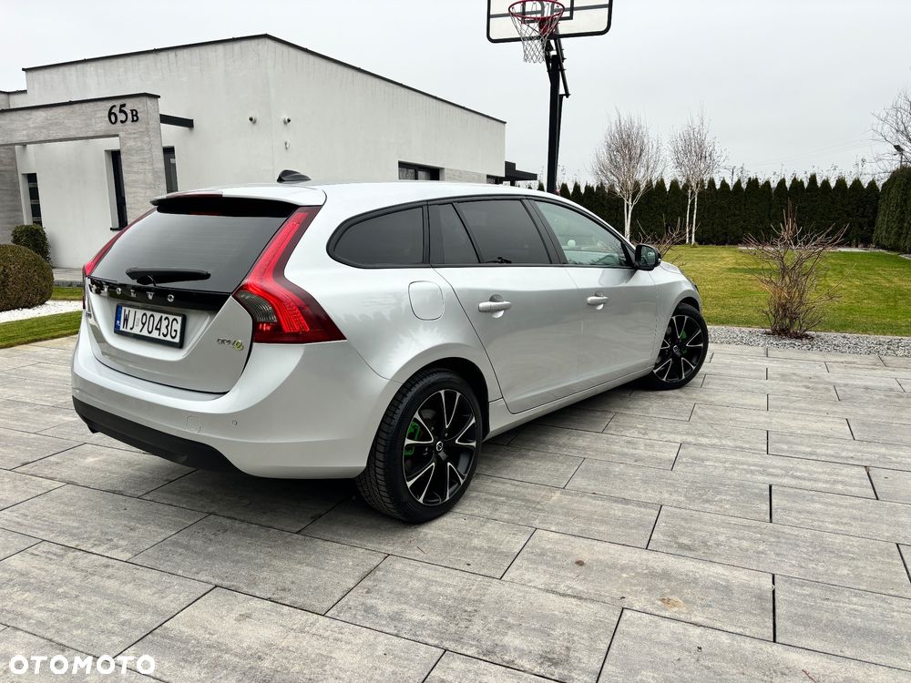 Volvo V60 DRIVe - 14