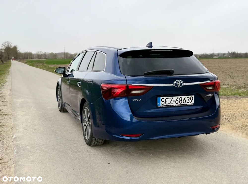 Toyota Avensis 2.0 D-4D Prestige - 11
