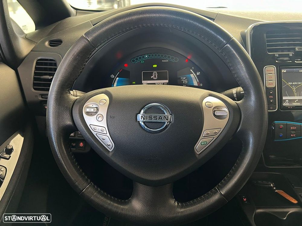 Nissan Leaf 24 kWh (c/ Bateria) Acenta - 9