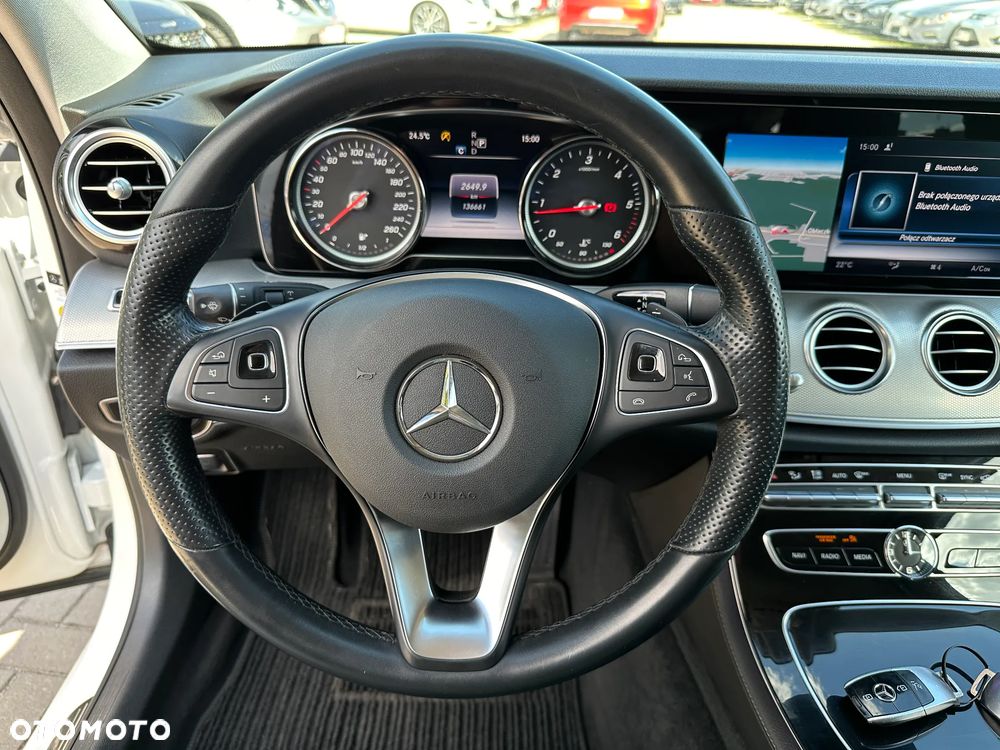 Mercedes-Benz Klasa E - 8