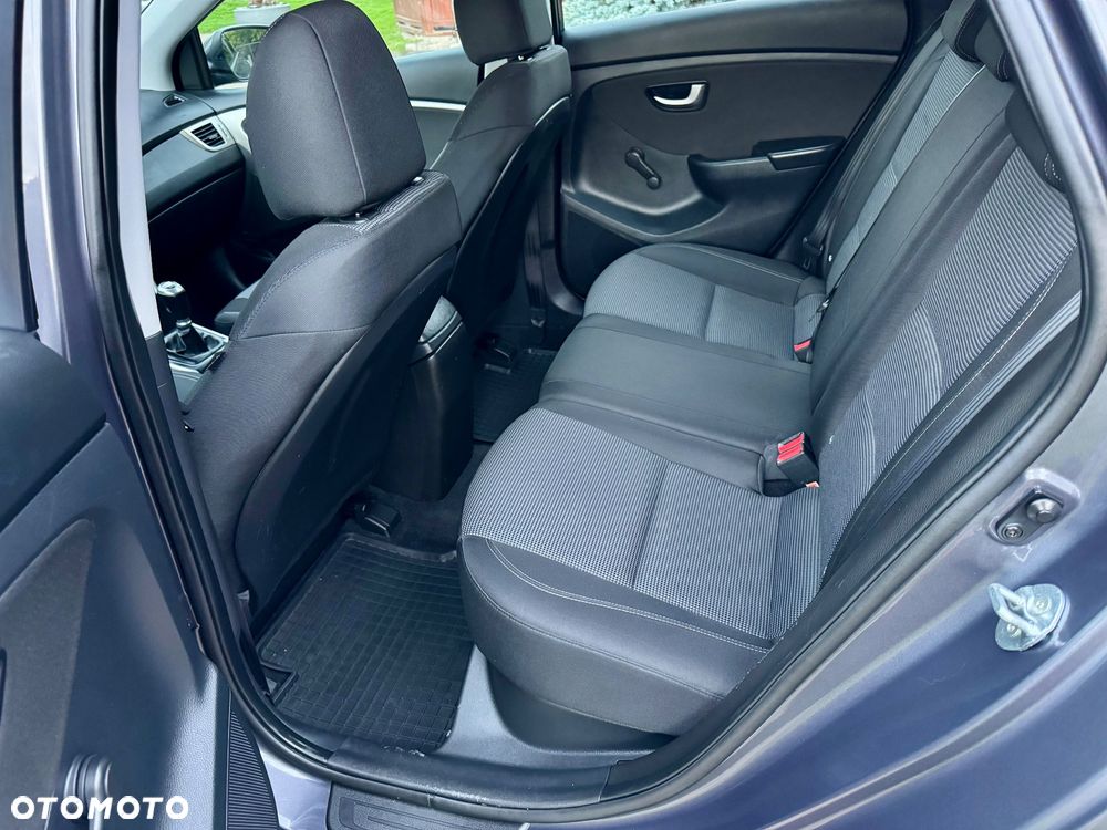 Hyundai i30 1.6 CRDi BlueDrive Comfort - 30