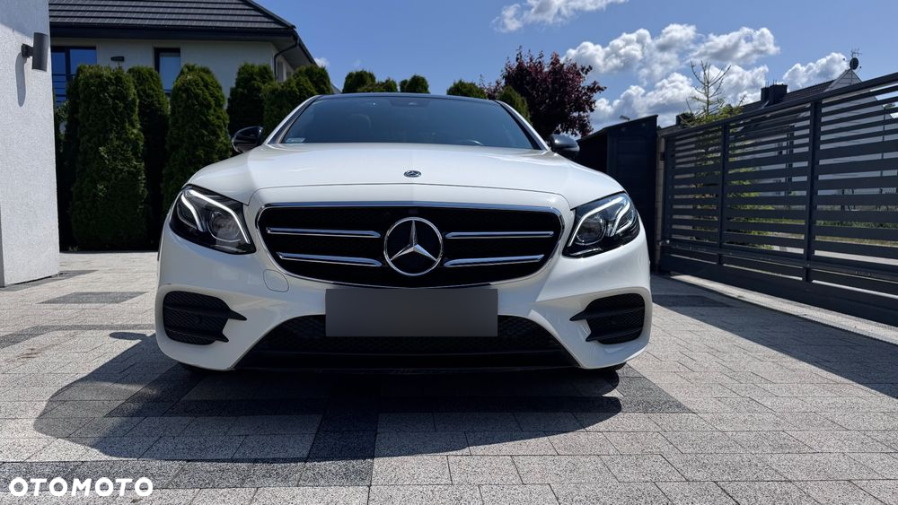 Mercedes-Benz Klasa E 220 d 4-Matic 9G-TRONIC - 18