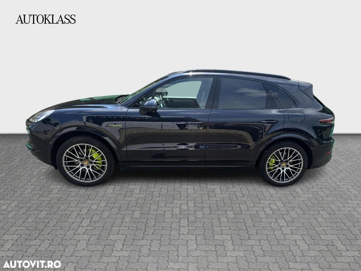 Porsche Cayenne E-Hybrid - 2