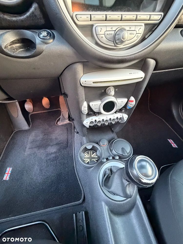 MINI Cooper Standard - 17