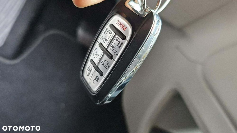 Chrysler Pacifica - 15