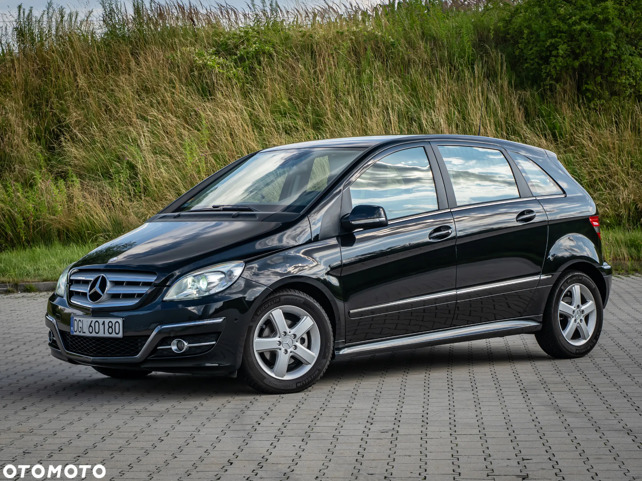 Mercedes-Benz Klasa B 180 EU5 - 13