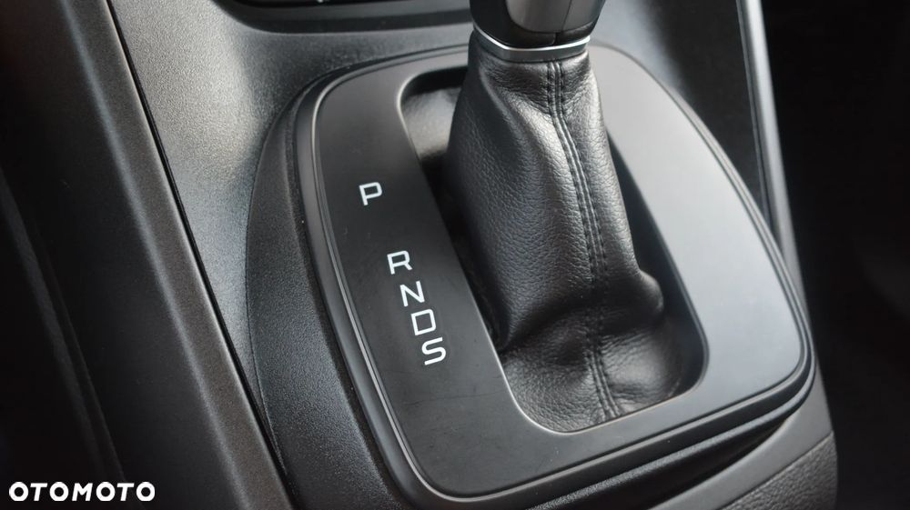 Ford Grand C-MAX - 28