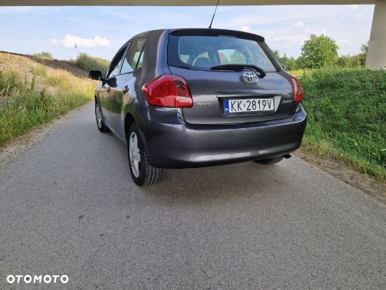 Toyota Auris 1.6 VVT-i Premium - 4