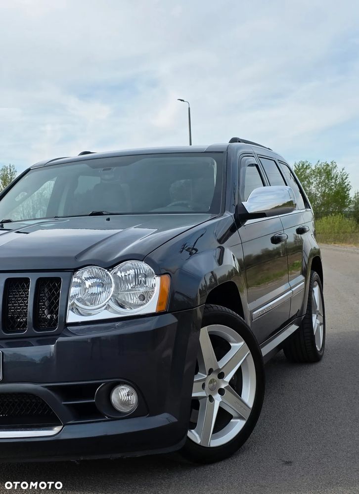 Jeep Grand Cherokee - 15