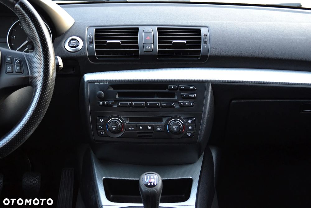 BMW Seria 1 120d DPF - 15