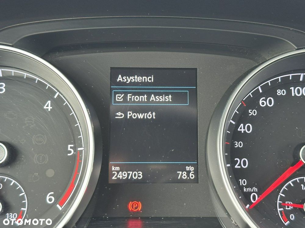 Volkswagen Golf - 16