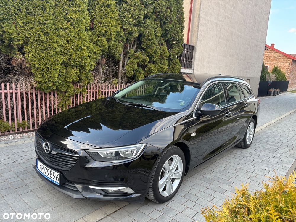 Opel Insignia - 1