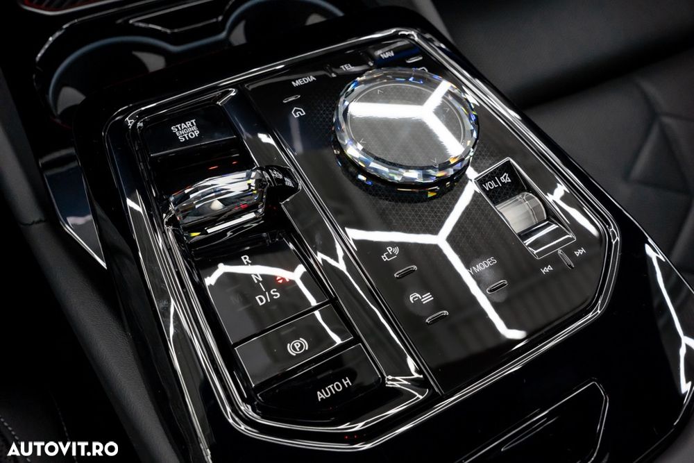 BMW Seria 5 530e xDrive AT PHEV - 36