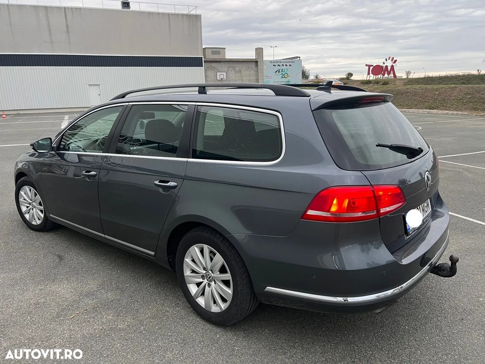 Volkswagen Passat Variant 2.0 TDI Blue TDI DSG Highline - 16