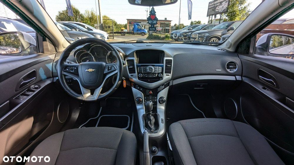 Chevrolet Cruze - 19