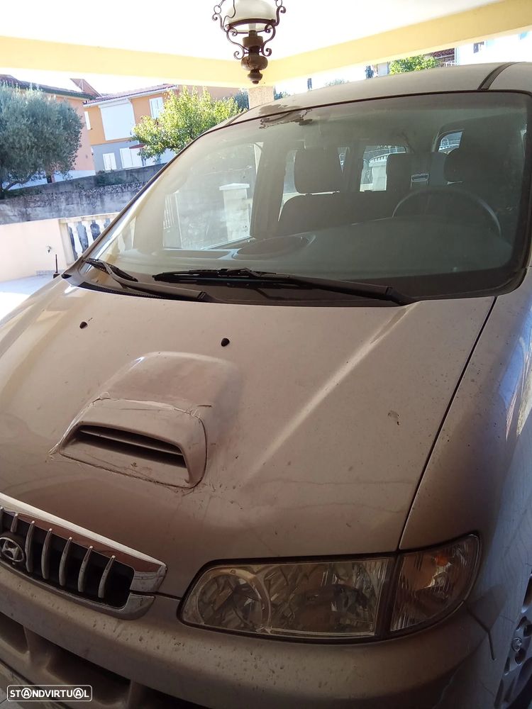 Hyundai H-1 - 4