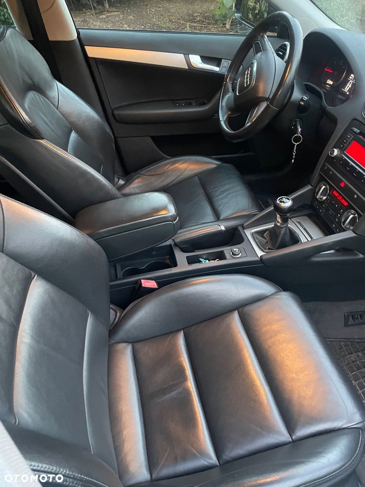Audi A3 1.6 TDI DPF Attraction - 7