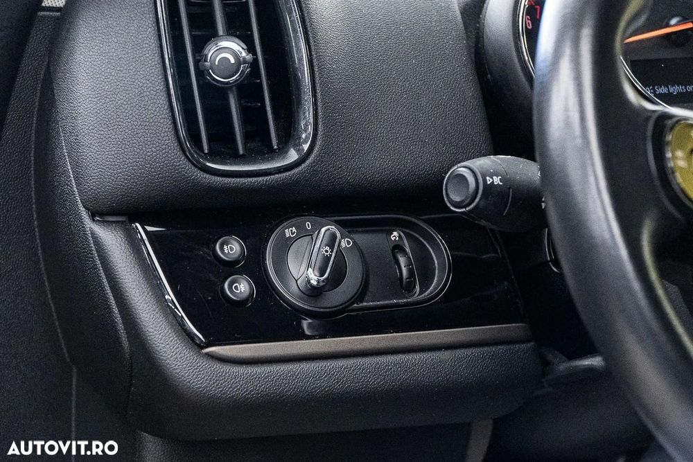 Mini Countryman Cooper AT - 36