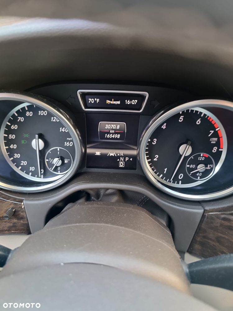 Mercedes-Benz ML 350 4MATIC (BlueEFFICIENCY) 7G-TRONIC - 7