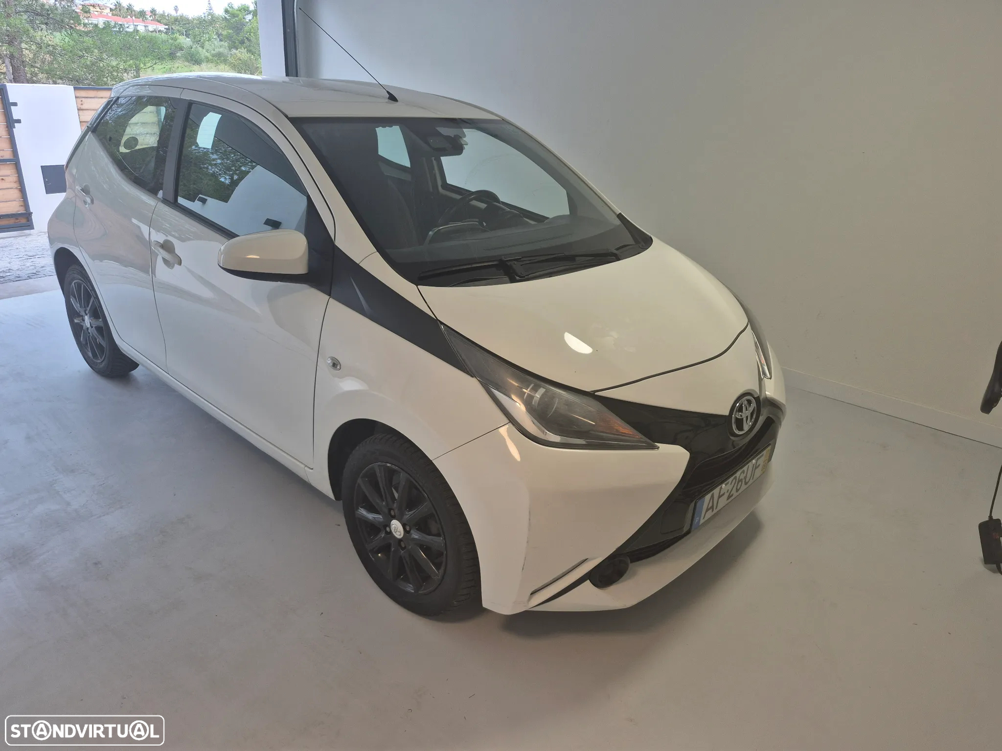 Toyota Aygo 1.0 X-Play Plus MM - 3