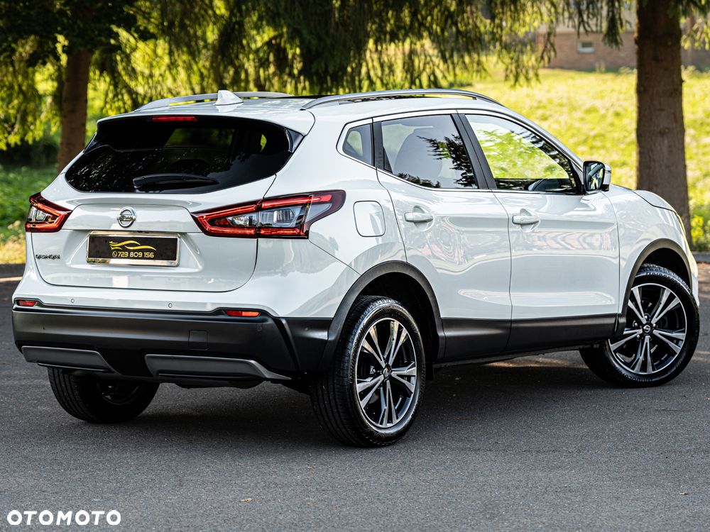 Nissan Qashqai 1.6 DIG-T N-Connecta - 26
