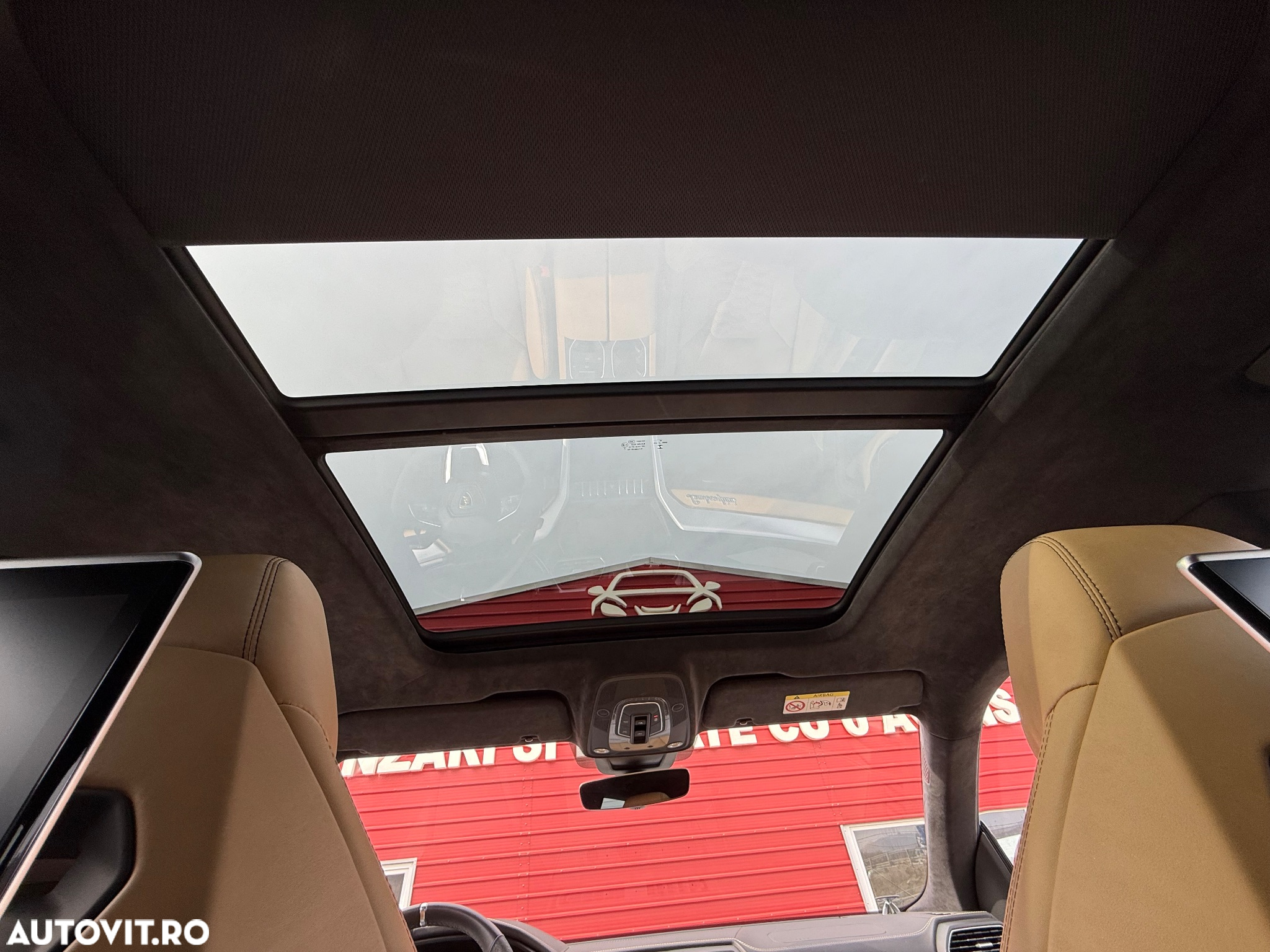 Lamborghini URUS Standard - 13