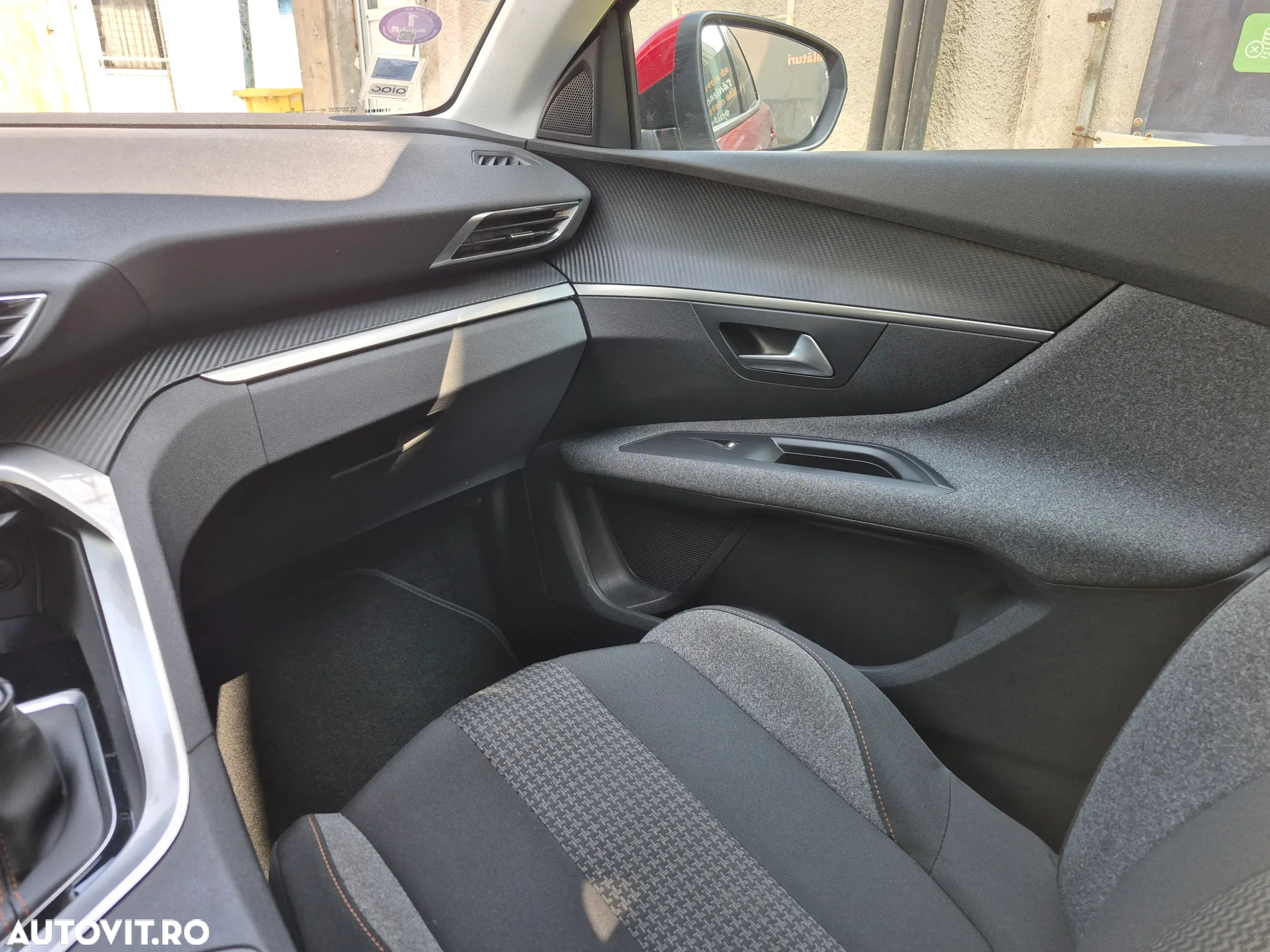 Peugeot 3008 1.2 PureTech 130 BVM6 Allure Pack - 18