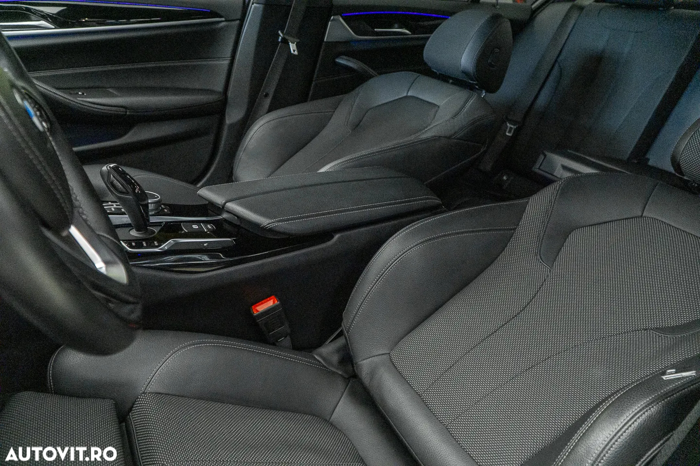BMW Seria 5 520i Aut. Sport Line - 18