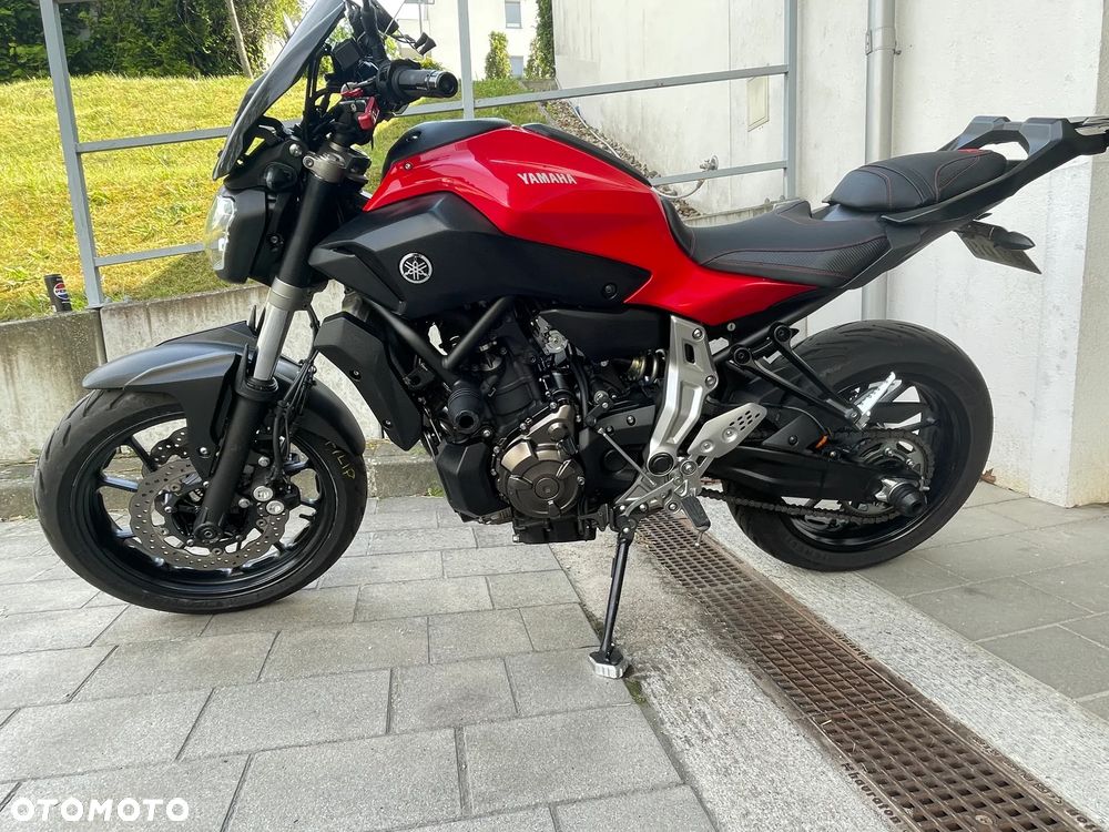 Yamaha MT - 6