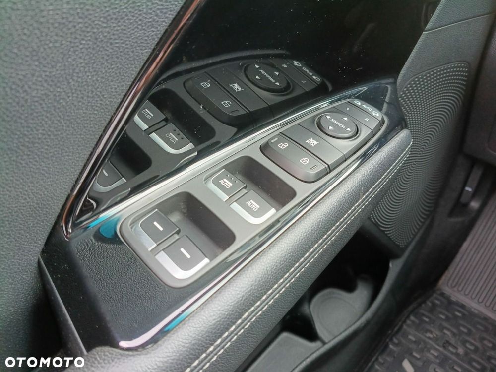 Kia Niro 1.6 GDI Hybrid Business Line - 19