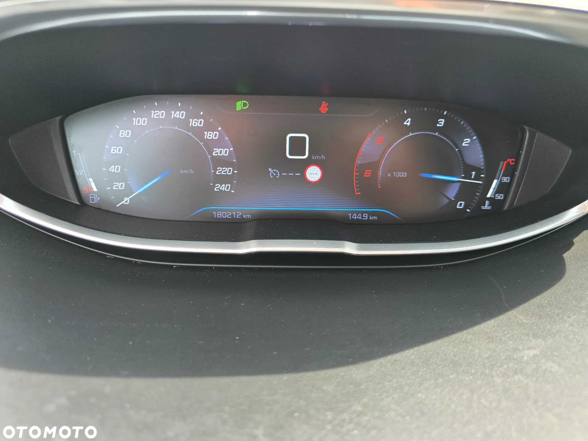 Peugeot 5008 1.6 BlueHDi Allure - 17
