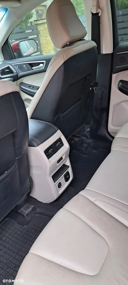 Ford Edge - 18